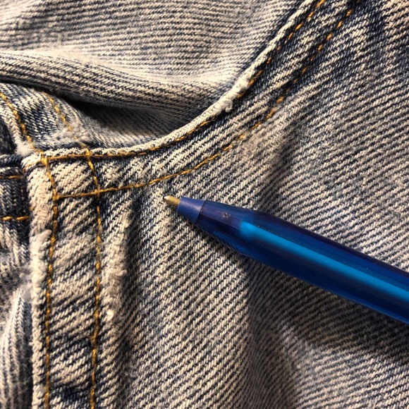 Levi’s 505 Regular Fit, Straight Leg - Picture 7 of 9